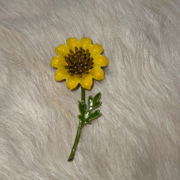 Jewelry - Vintage painted enamel sunflower brooch